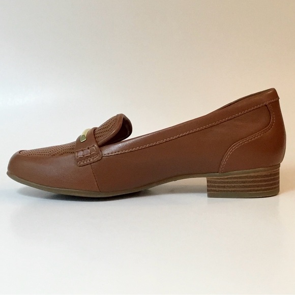 New Clarks Collection ‘Juliet Aster’ Loafer Flats - Picture 8 of 14